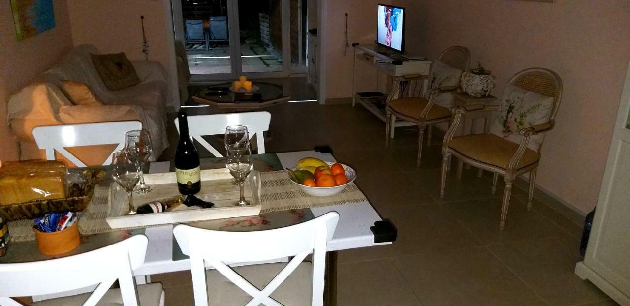 Mariliz Daire Larnaca Dış mekan fotoğraf